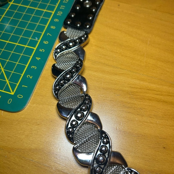 Vintage Nanni genuine leather “xxx” studded chainmail belt 27”-31” - Picture 15 of 16